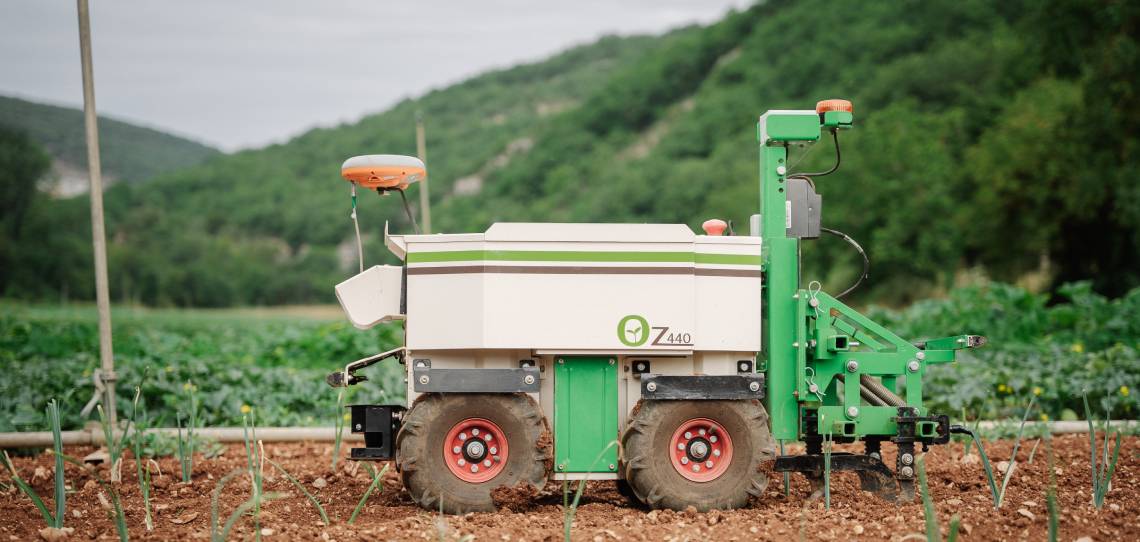 Gammes robots radiocommandes - Machines agricoles